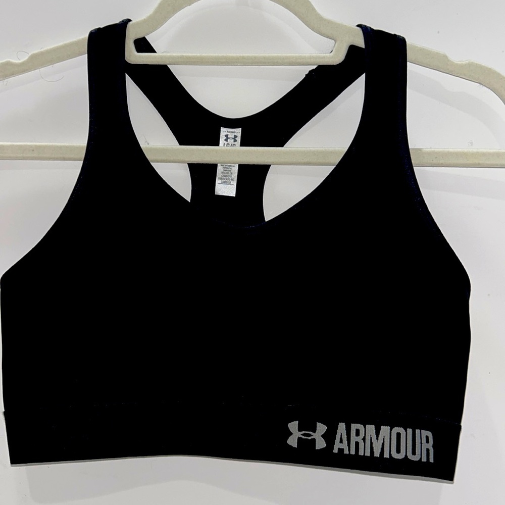 Under Armour Sports Bra. Size L.